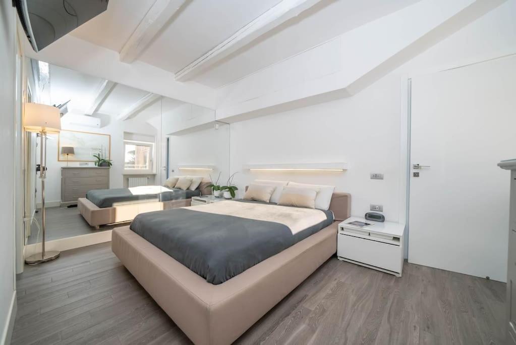 Apartament The Attic 'Panorama' Neapol Zewnętrze zdjęcie